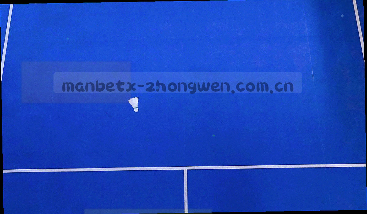 三种数据表结构并排的抽象线框，字段以等宽线条表示并标注排列顺序